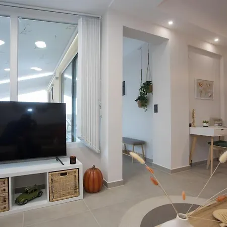 Appartamento Cozzzy. Exclusive Apartment. Salonicco